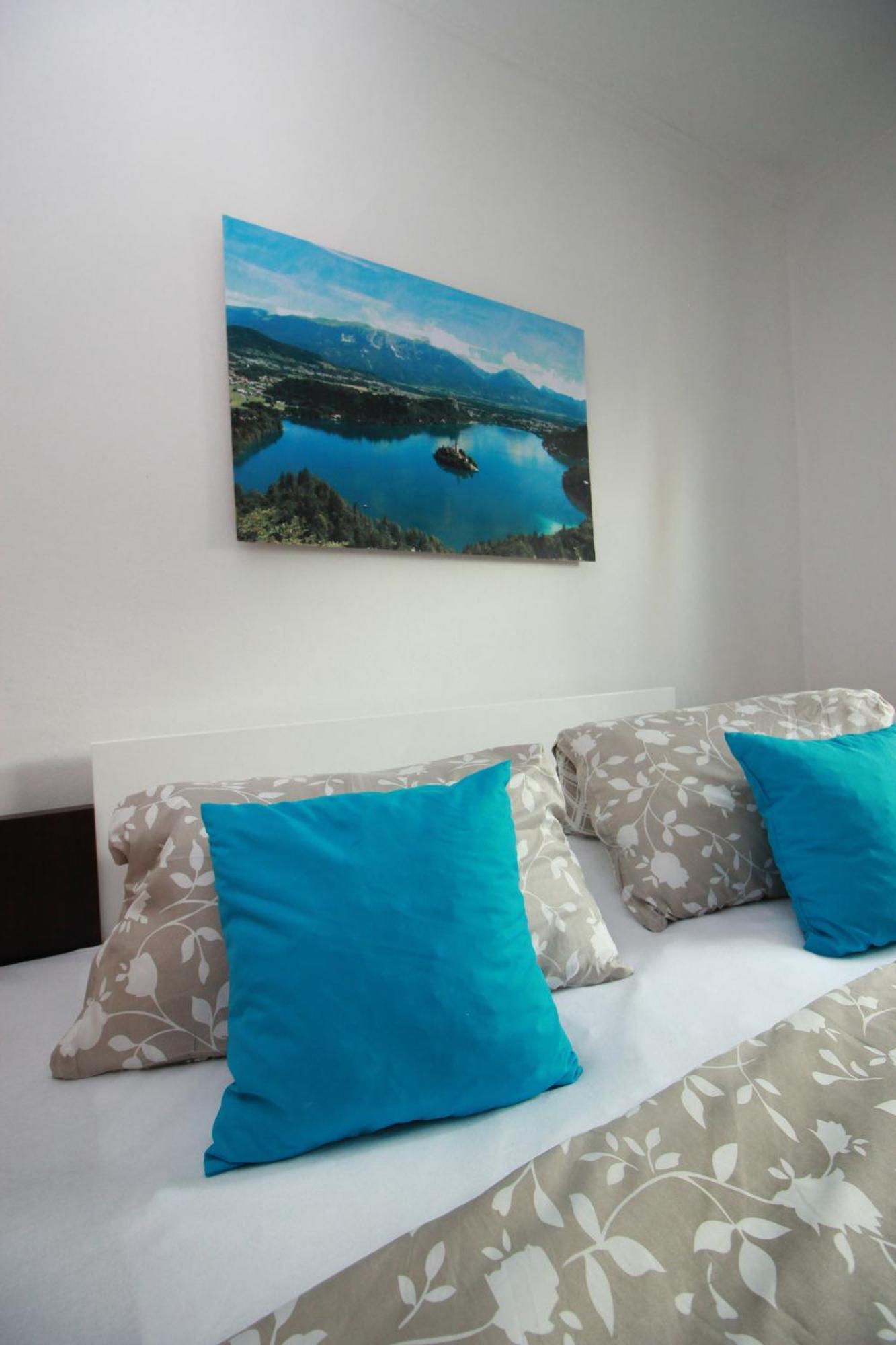 Guesthouse Veles Slovenska Bistrica Ruang foto