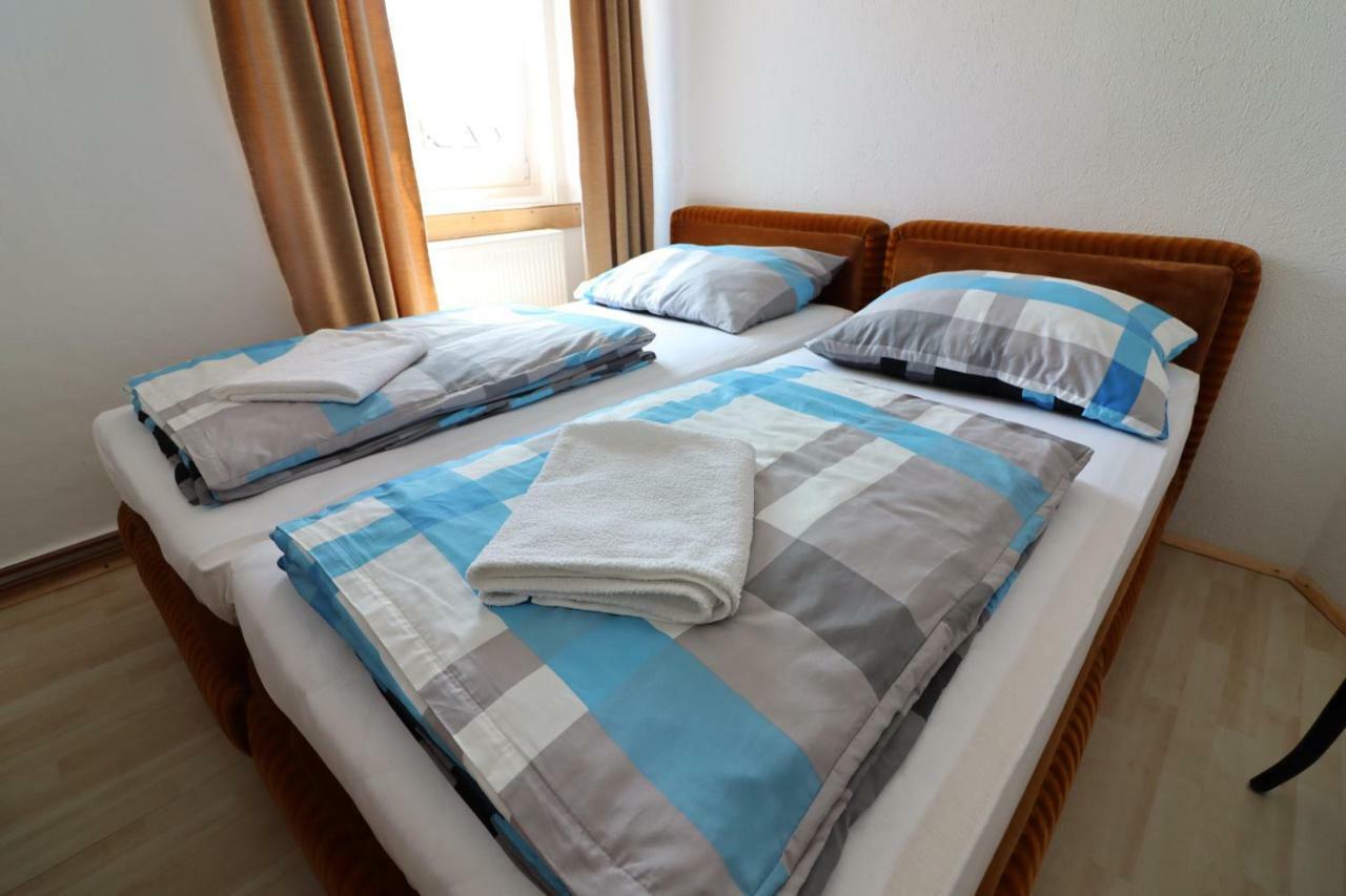 Guesthouse Veles Slovenska Bistrica Bagian luar foto